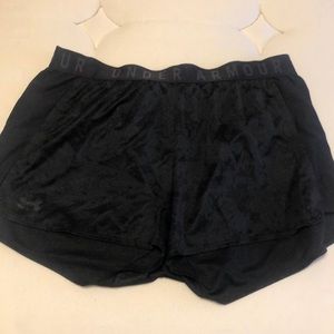 Women’s Under Armour Black Shorts Size XL
